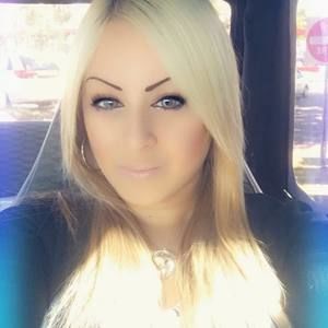 Meet your Posher, Sharon